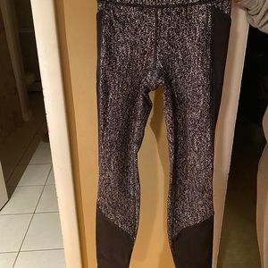 Lululemon leggings size 4, fits like 0-2!